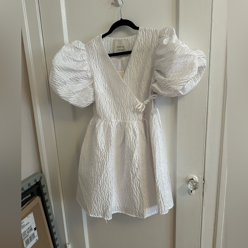 Sister Jane- white puff sleeve dress